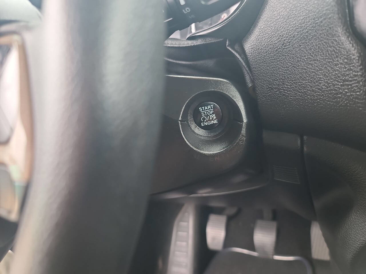 Used 2017 Jeep Renegade Sport w/ Power & Air Group AWD/4WD image 19