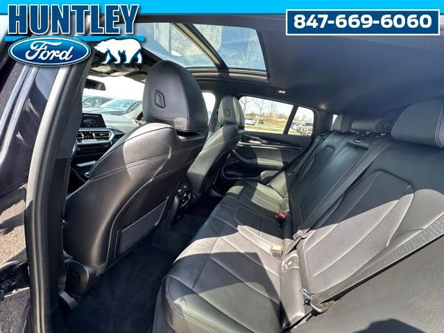 Used 2022 BMW X4 xDrive30i AWD/4WD image 14