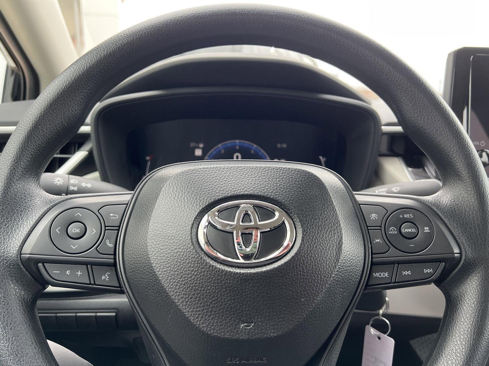 Used 2026 Toyota Corolla LE FWD image 16