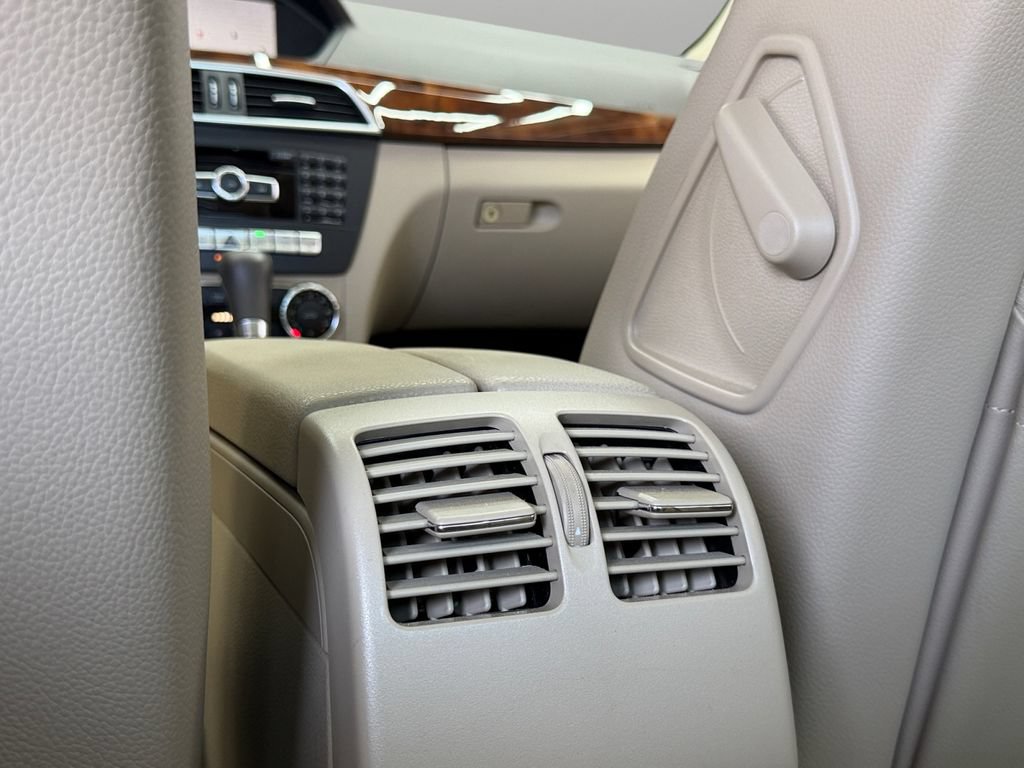 Used 2013 Mercedes-Benz C 350 Sport image 30