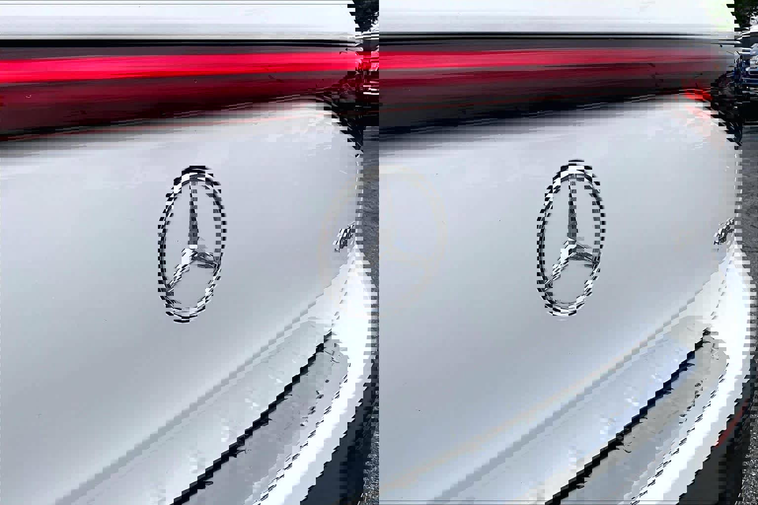 Certified 2023 Mercedes-Benz EQB 300 4MATIC image 30