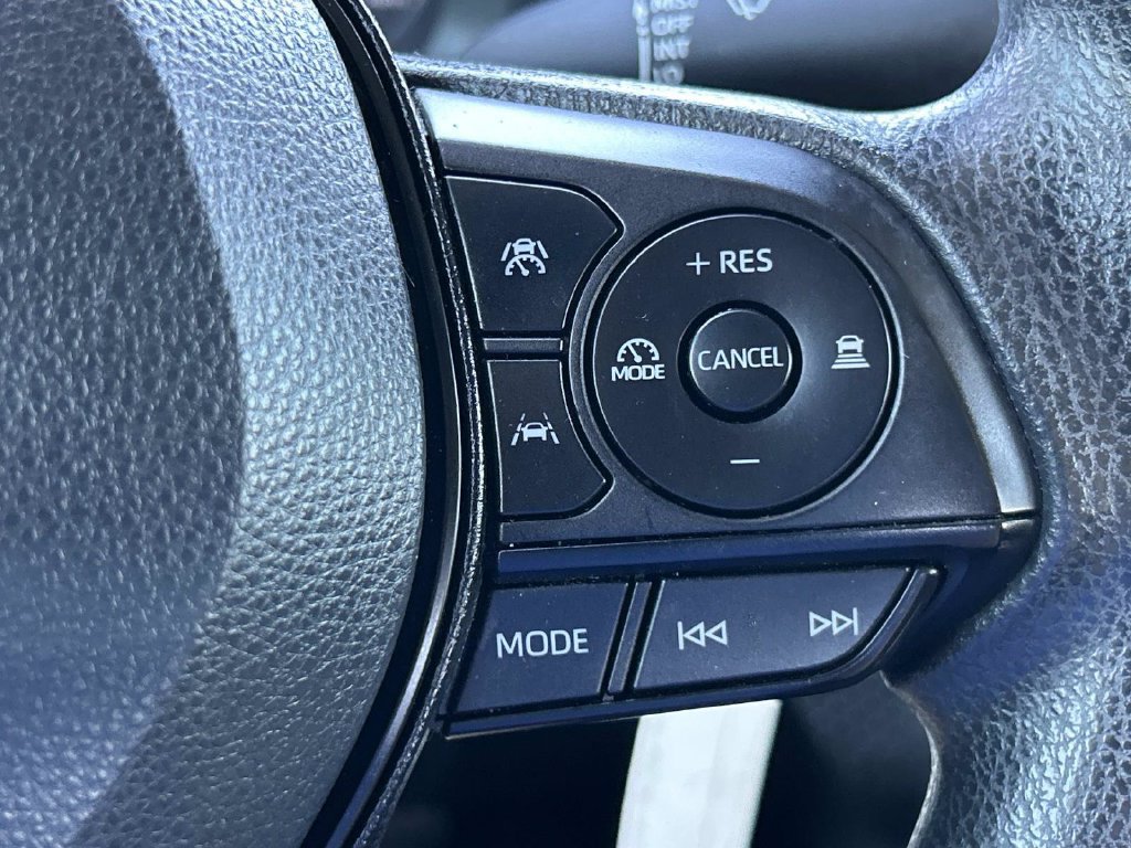 Used 2023 Toyota Corolla LE FWD image 29
