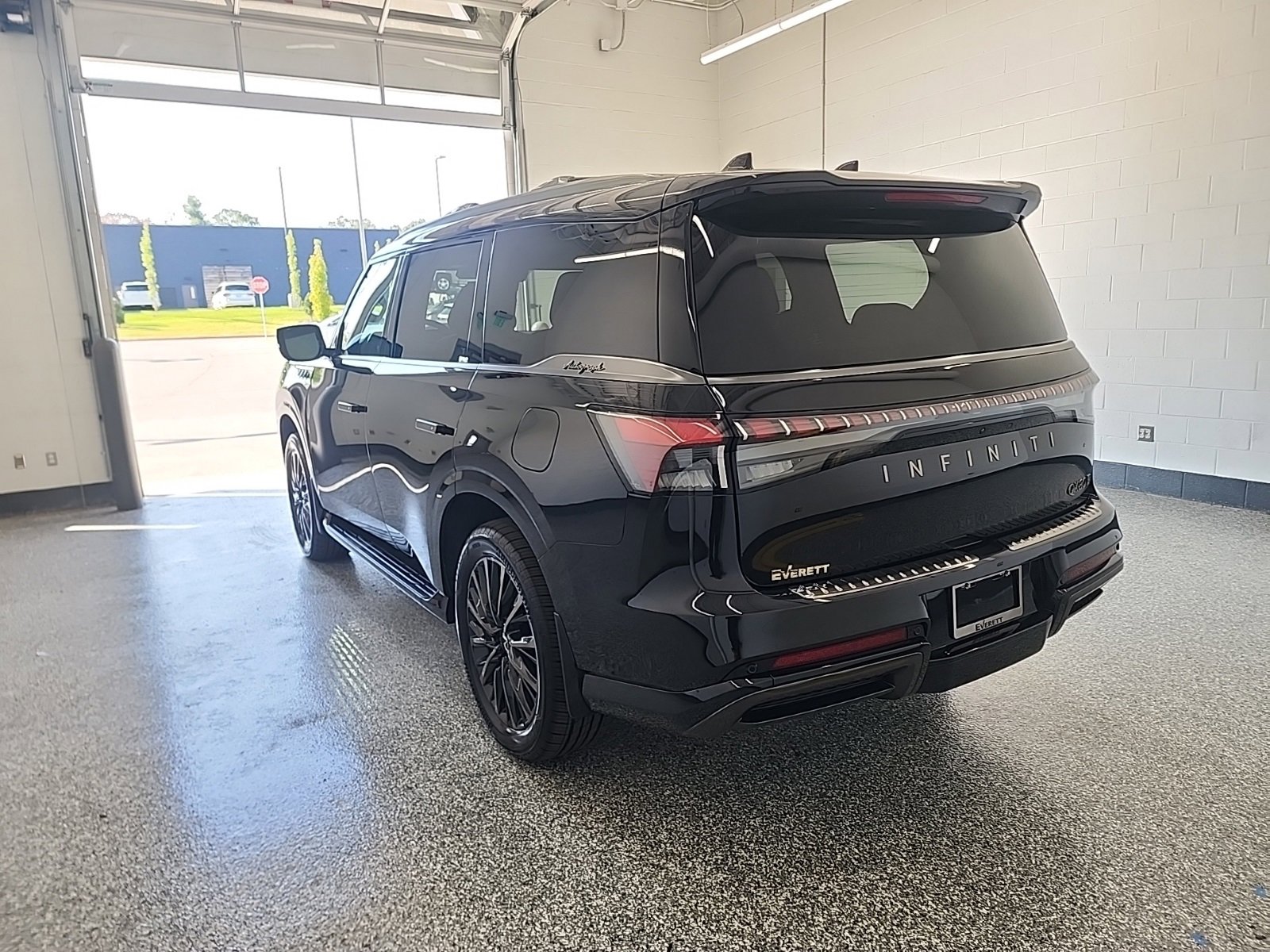 New 2026 INFINITI QX80 Autograph w/ Autograph Exterior Package image 3