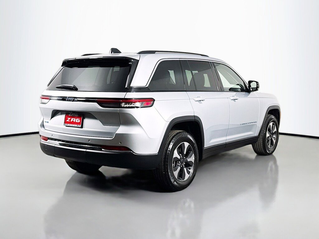 Used 2022 Jeep Grand Cherokee Limited 4xe AWD/4WD image 5