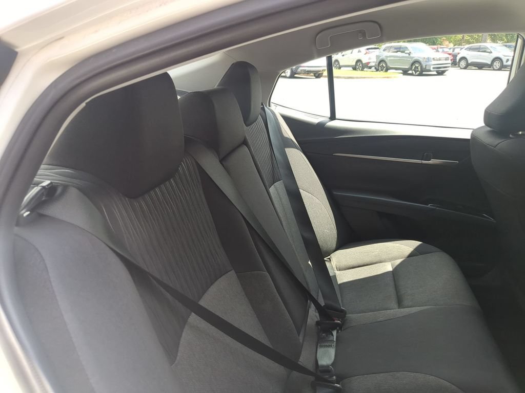 Used 2025 Toyota Camry LE FWD image 30