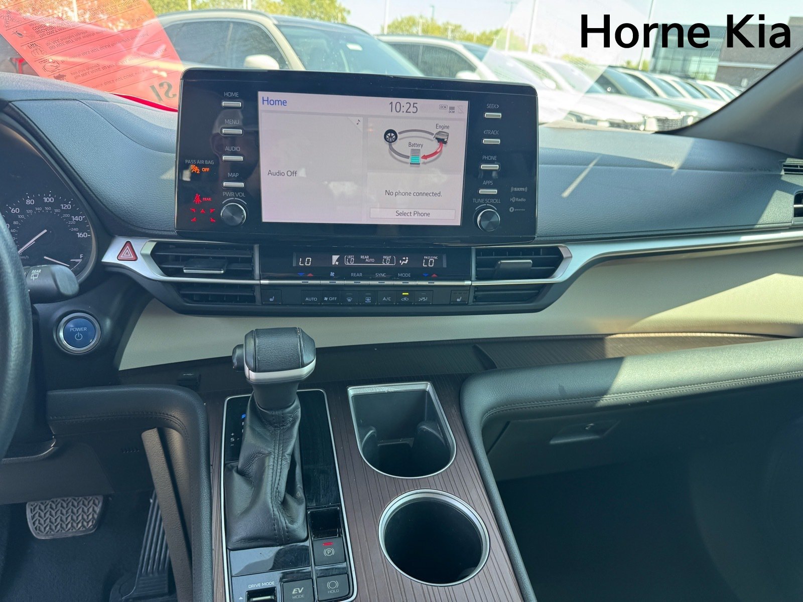 Used 2021 Toyota Sienna XLE FWD image 20