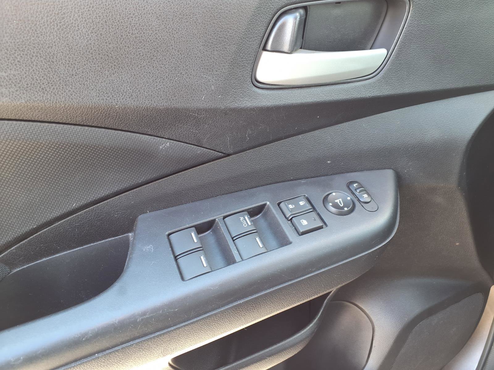 Used 2016 Honda CR-V SE image 18