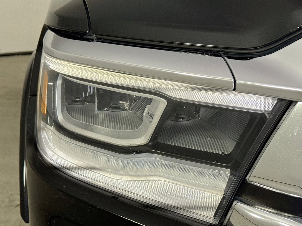 Used 2019 RAM 1500 Laramie AWD/4WD image 36