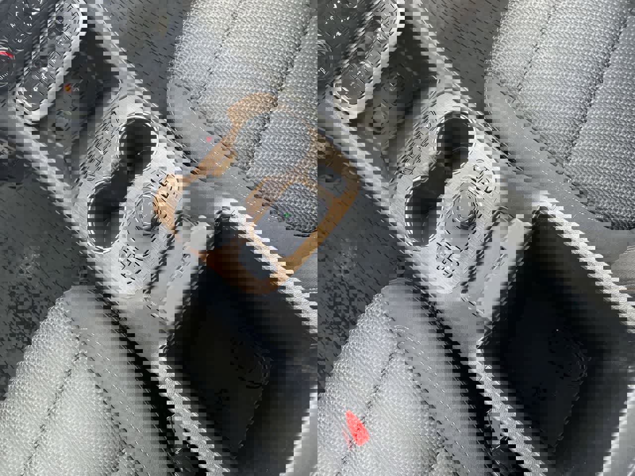 Used 2020 GMC Acadia SLE w/ Driver Convenience Package AWD/4WD image 24