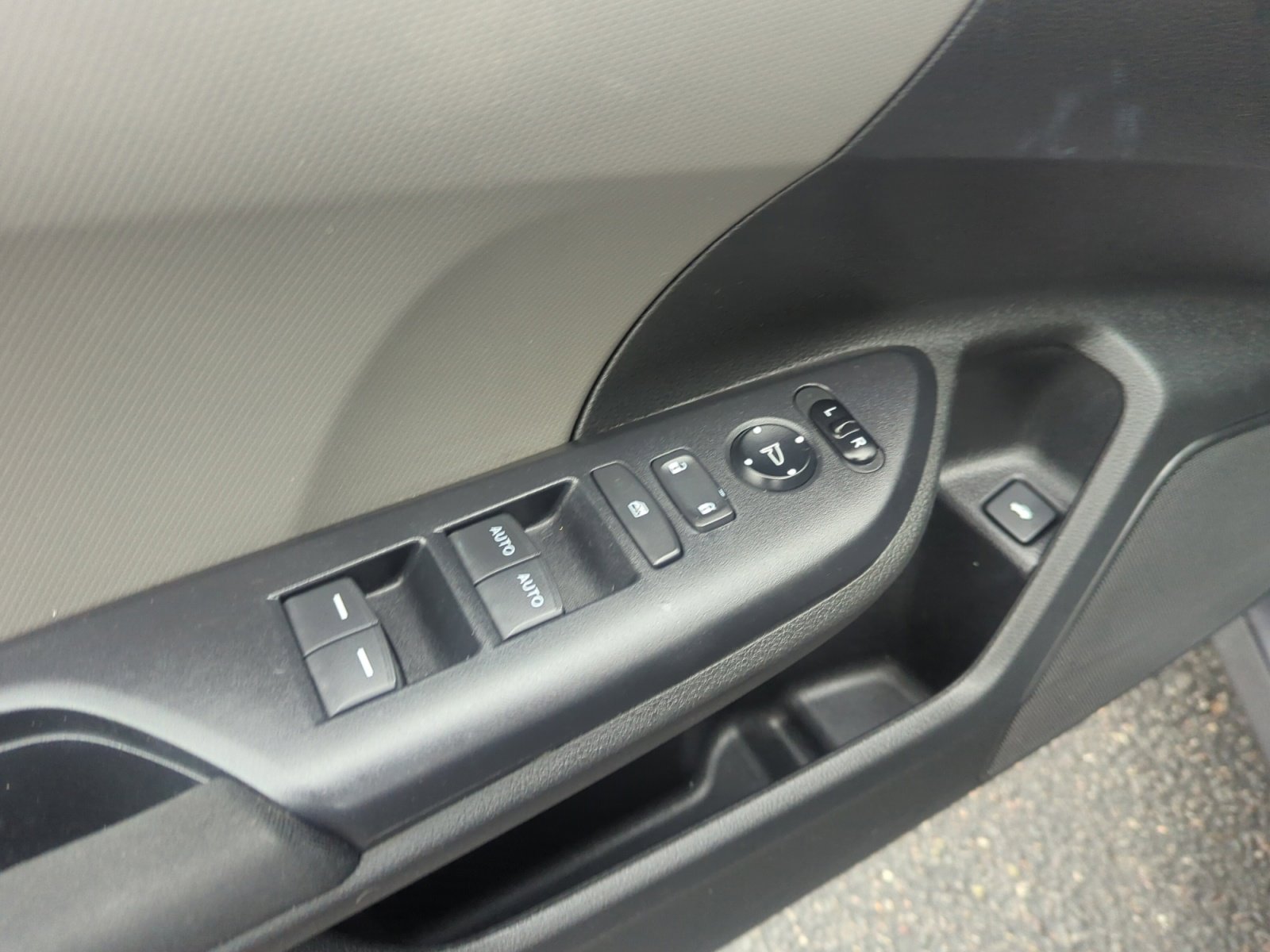 Used 2019 Honda Civic LX image 13