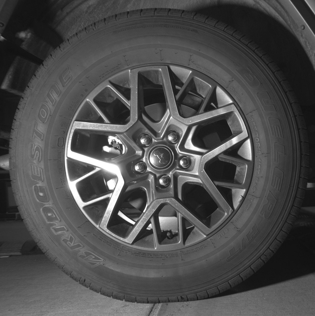 Used 2025 Jeep Wrangler Sahara AWD/4WD image 15