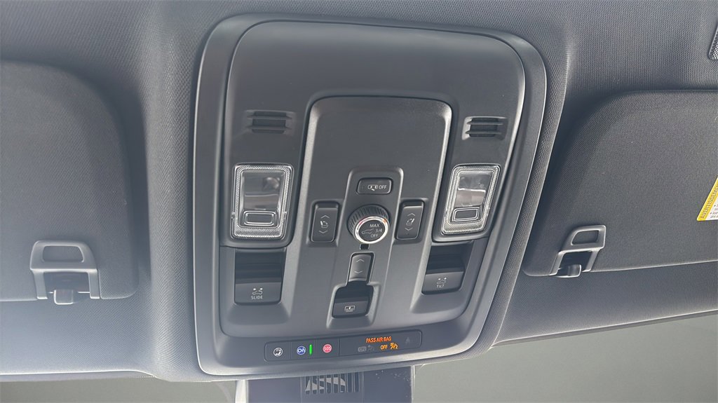 Used 2025 Chevrolet Tahoe High Country w/ Sun And Tow Package image 29