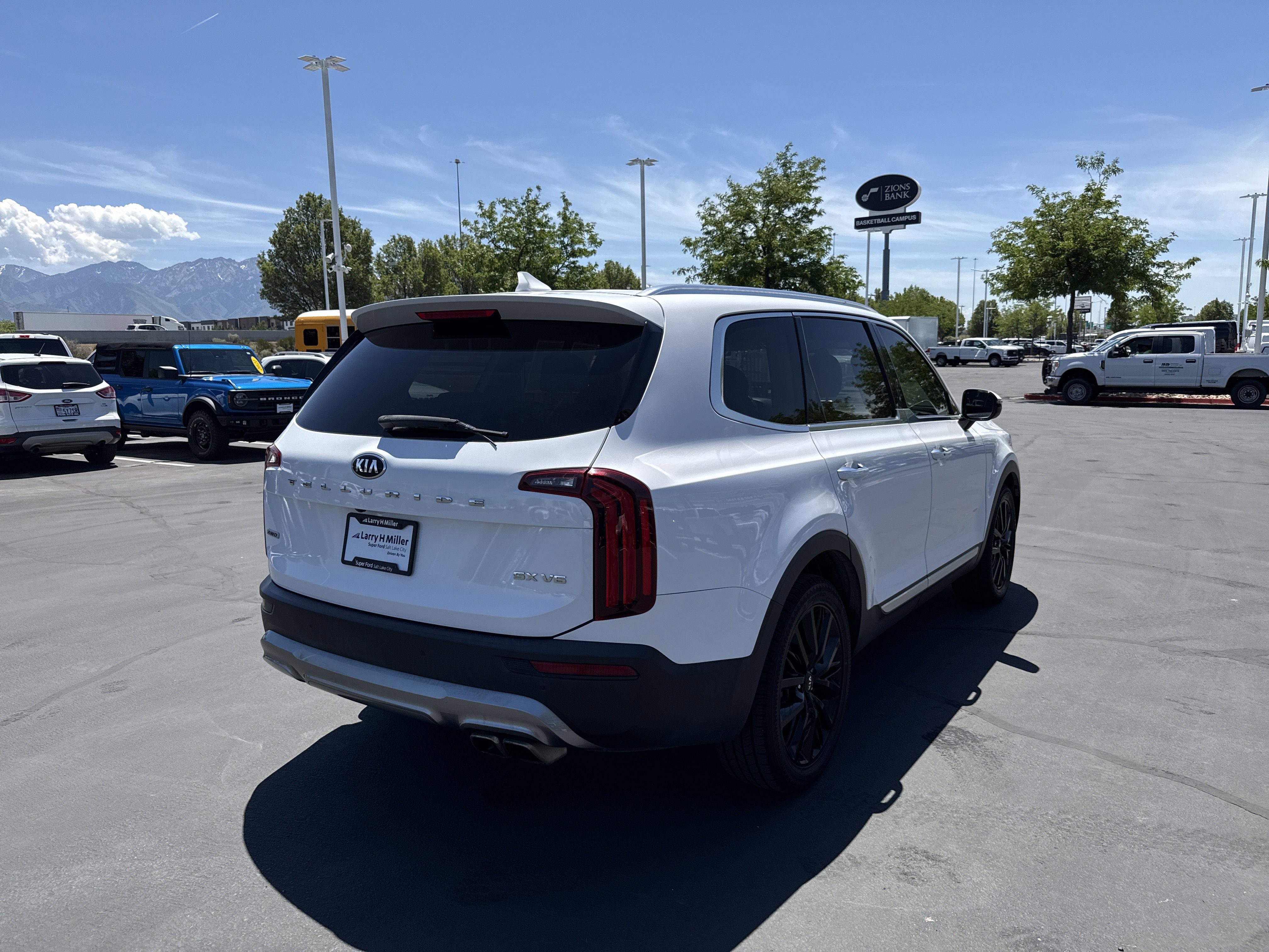 Used 2021 Kia Telluride SX w/ SX Prestige Package AWD/4WD image 5