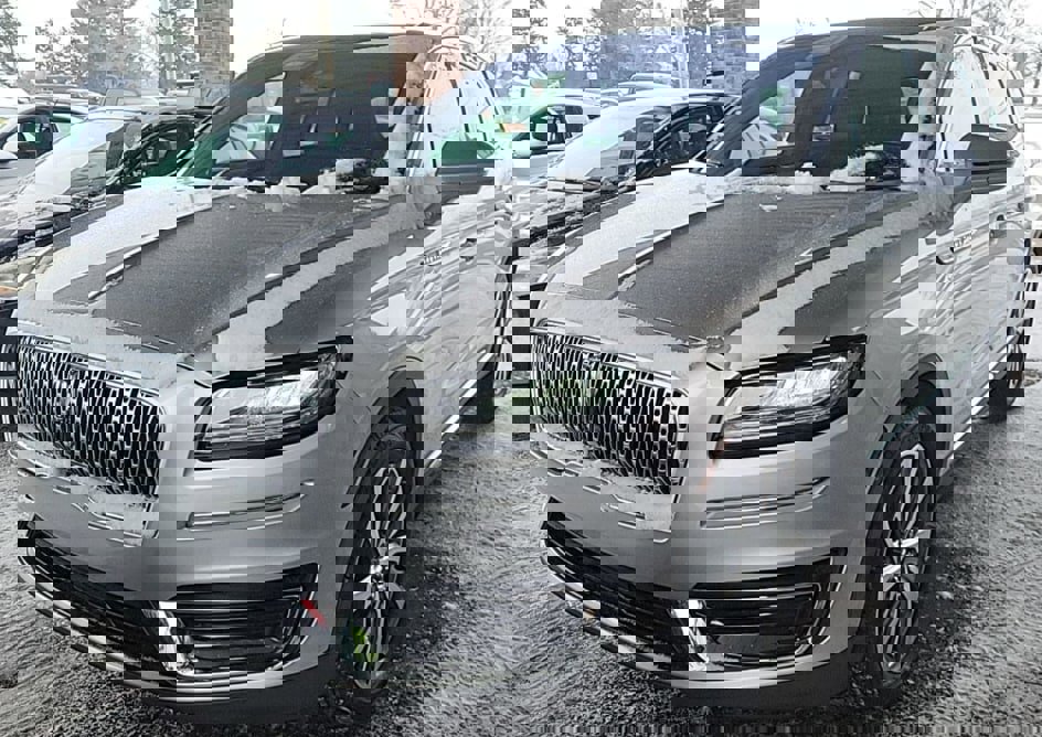 Used 2019 Lincoln Nautilus Select image 2