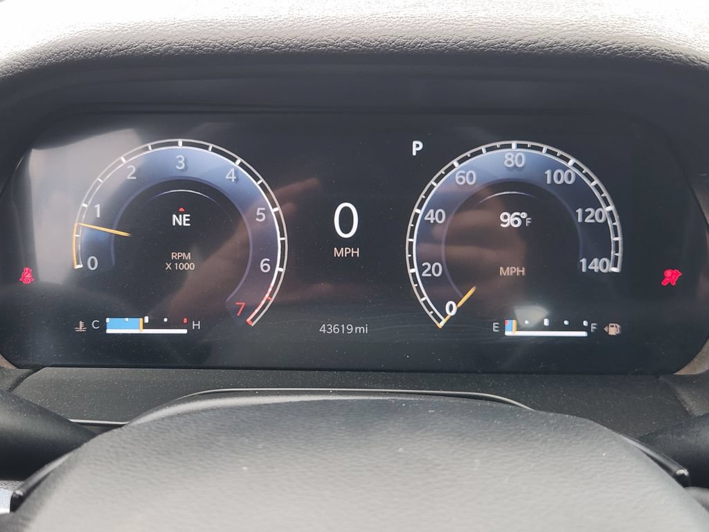 Used 2022 Jeep Grand Cherokee Altitude AWD/4WD image 15