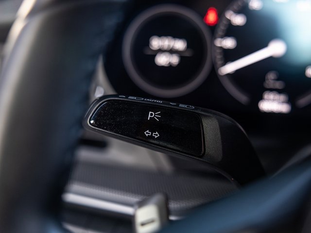 Used 2024 Porsche 911 Targa 4S w/ Premium Package image 39