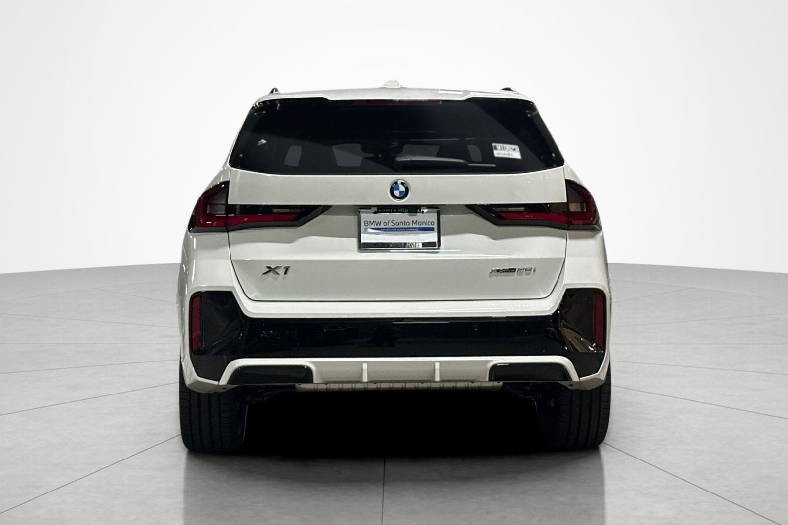 New 2027 BMW X1 xDrive28i w/ Technology Package AWD/4WD image 4