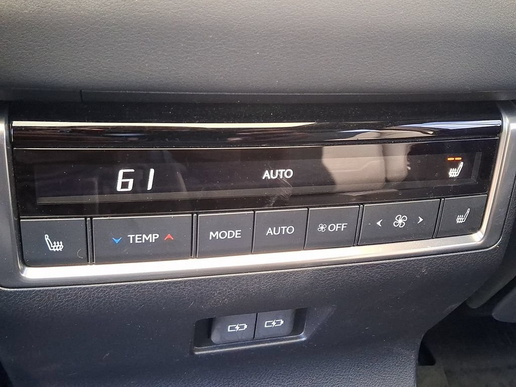 Used 2024 Lexus GX 550 w/ Accessory Package (Z1) AWD/4WD image 12