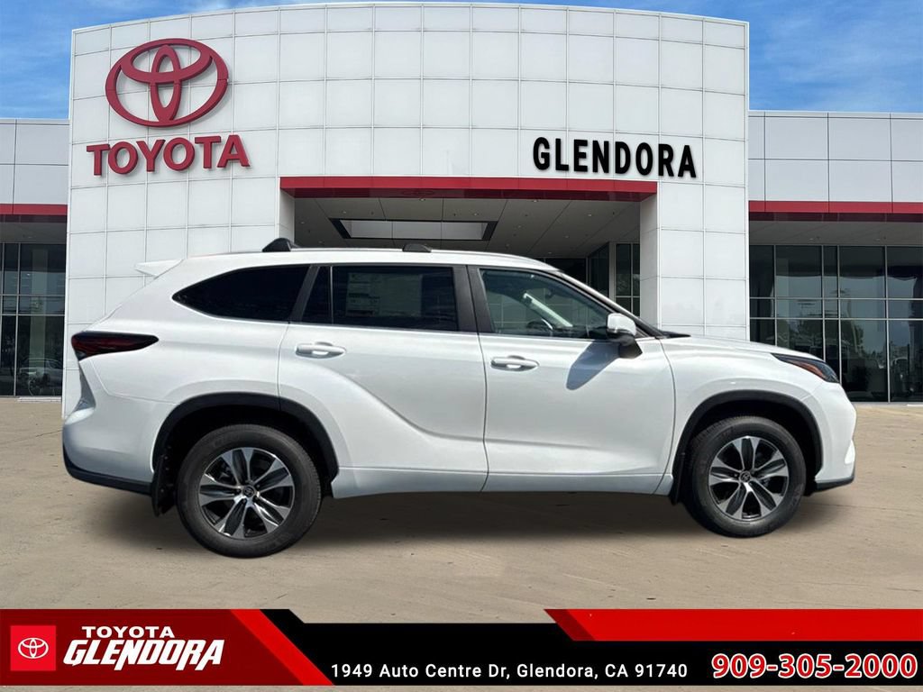 New 2026 Toyota Highlander XLE AWD/4WD image 12