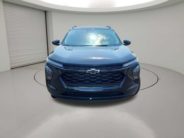 New 2026 Chevrolet Trax LT w/ Driver Confidence Package FWD image 2