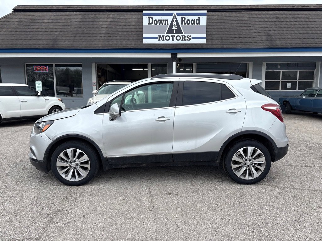 Used 2019 Buick Encore Preferred image 2