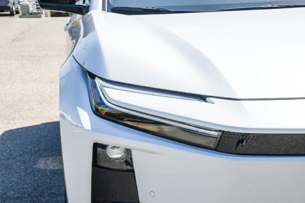 New 2026 Toyota C-HR AWD/4WD image 4