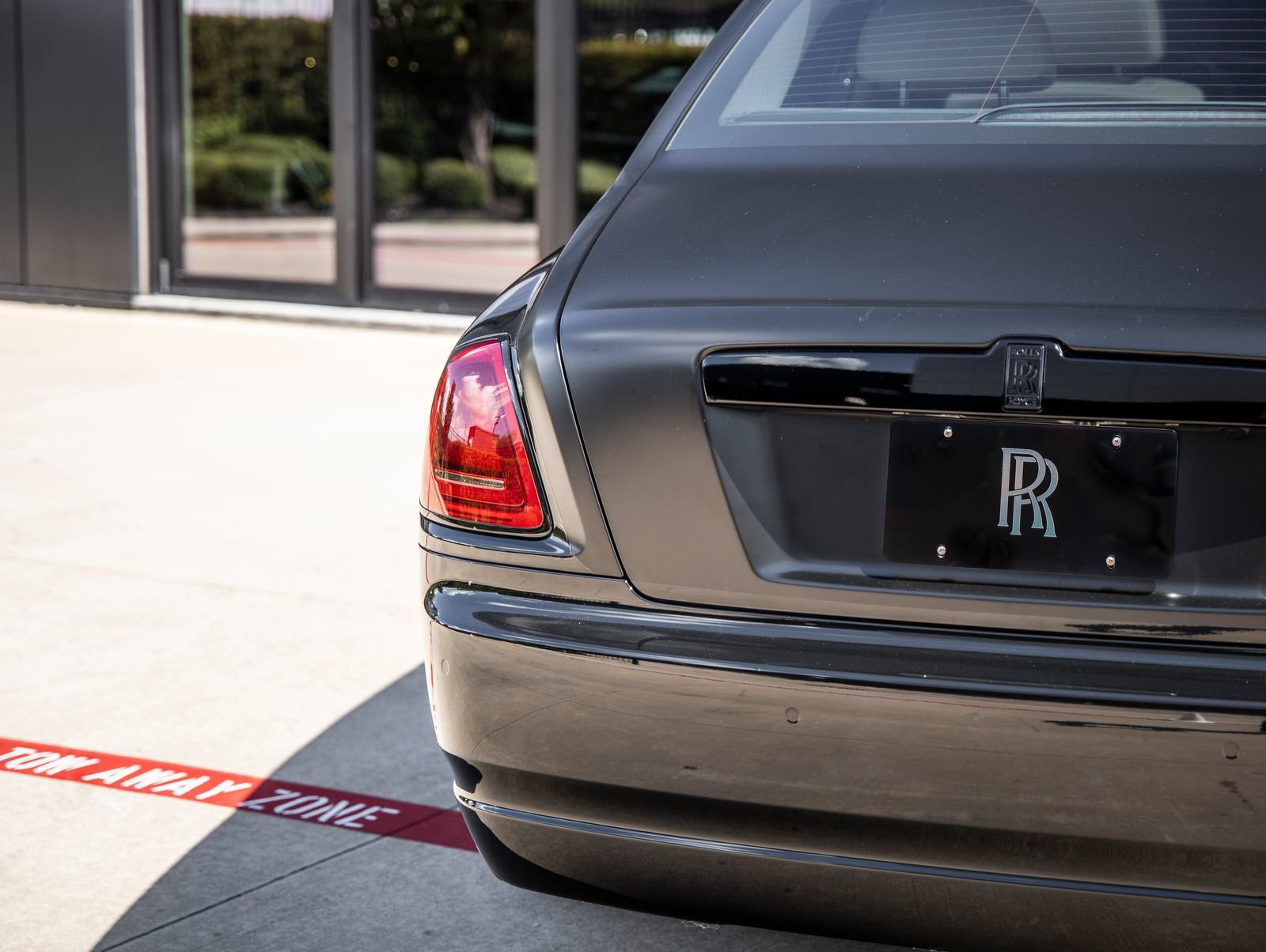Used 2015 Rolls-Royce Ghost RWD image 12