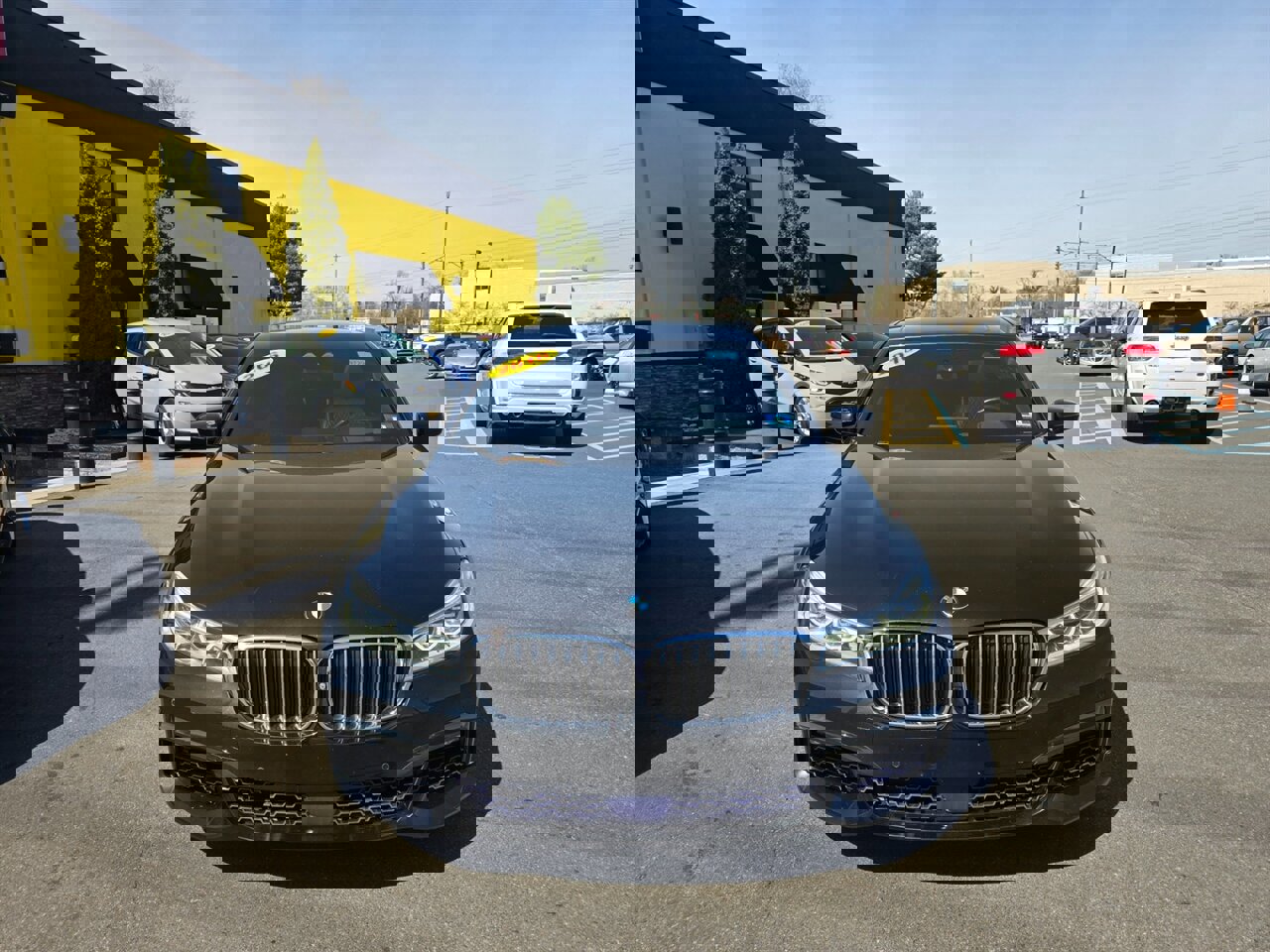 Used 2016 BMW 750i xDrive image 25