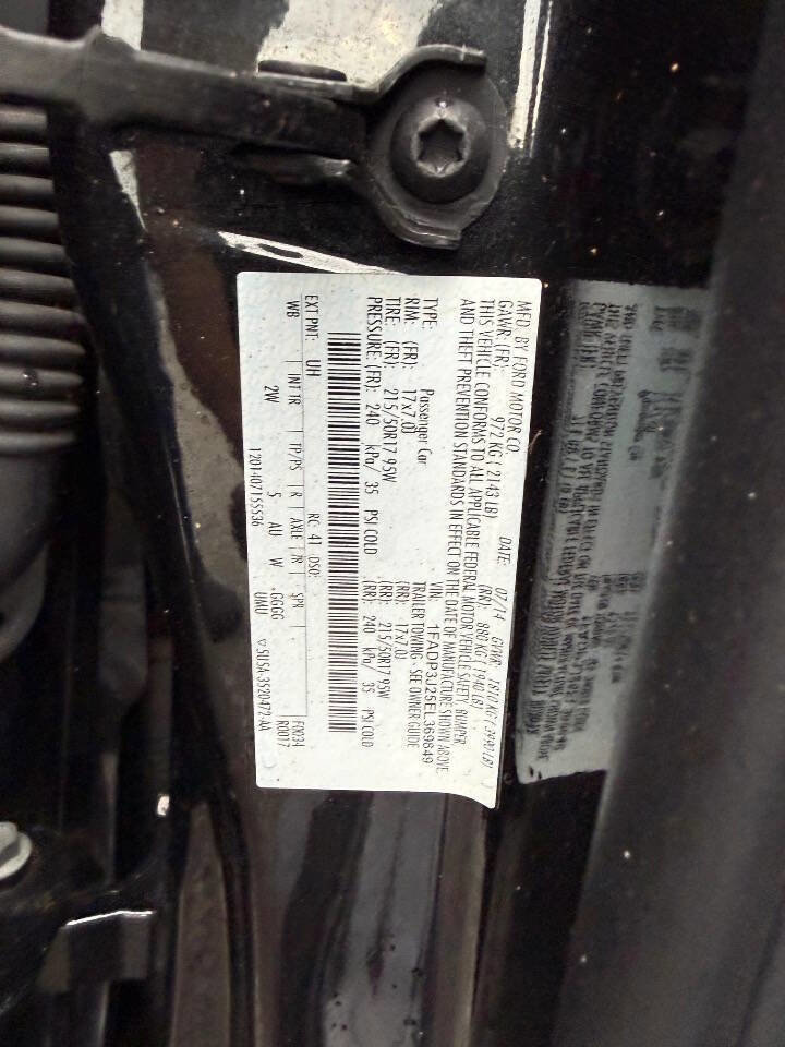 Used 2014 Ford Focus Titanium FWD image 10