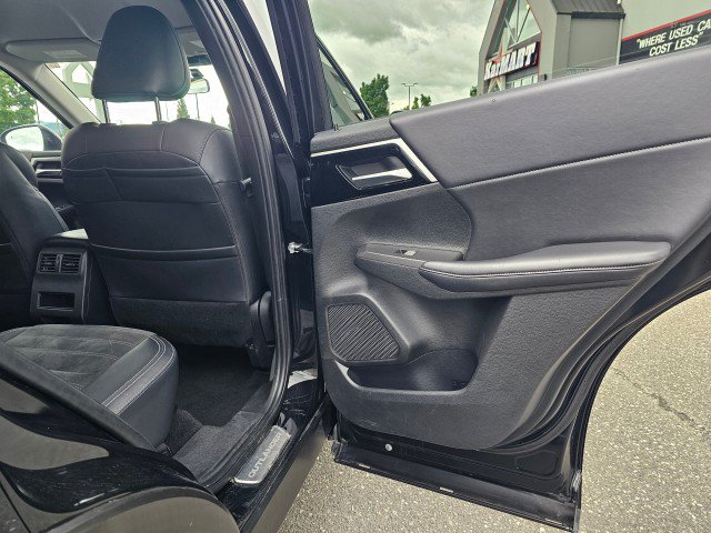 Used 2024 Mitsubishi Outlander SE AWD/4WD image 15