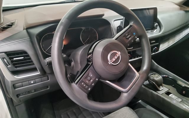 Used 2023 Nissan Rogue SV AWD/4WD image 23