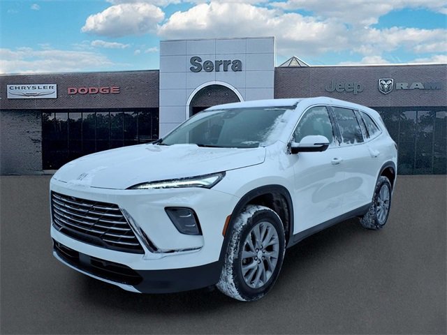 Used 2025 Buick Enclave Preferred w/ Power Package image 3