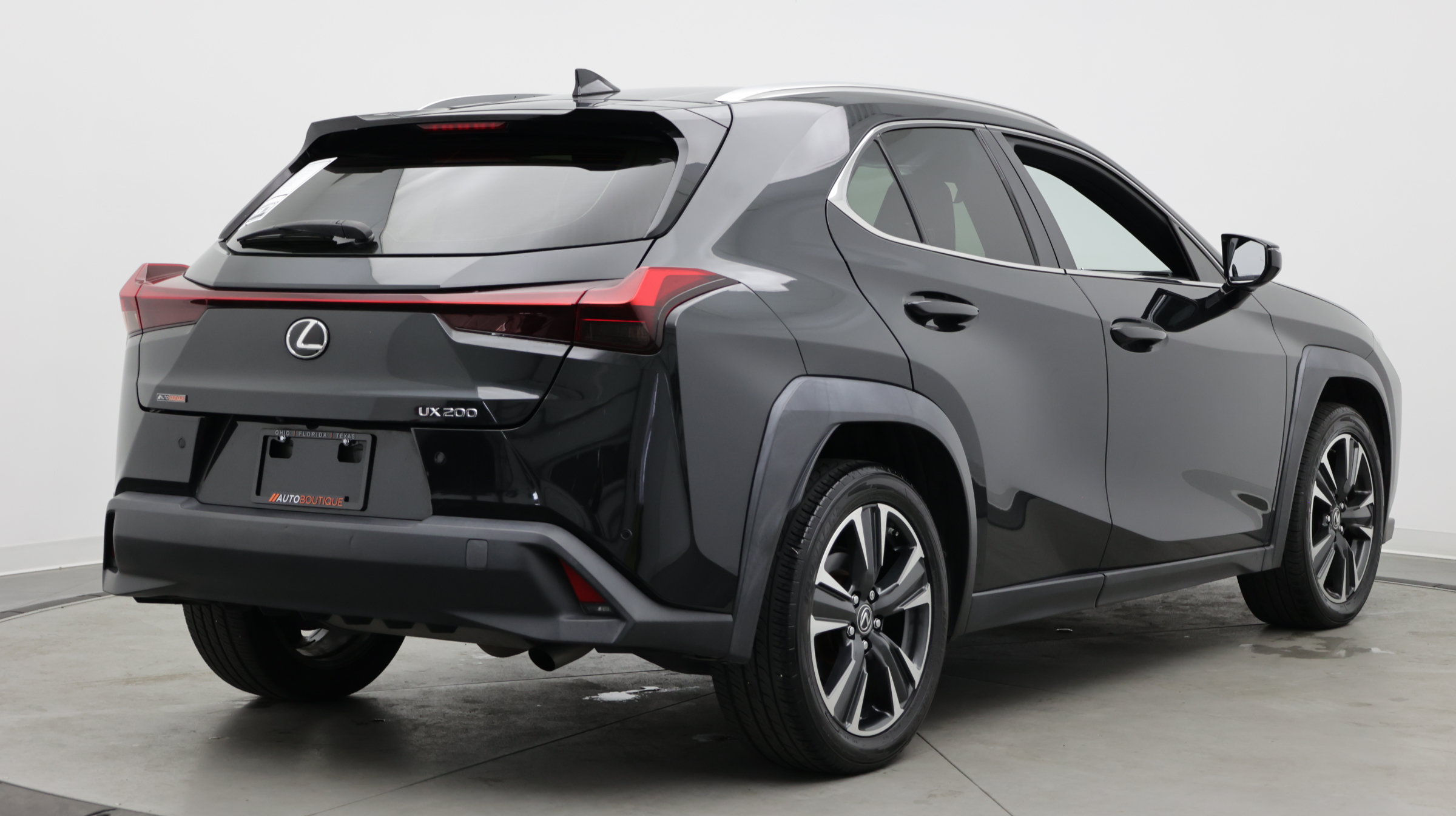 Used 2021 Lexus UX 200 w/ Accessory Package (Z2) FWD image 8
