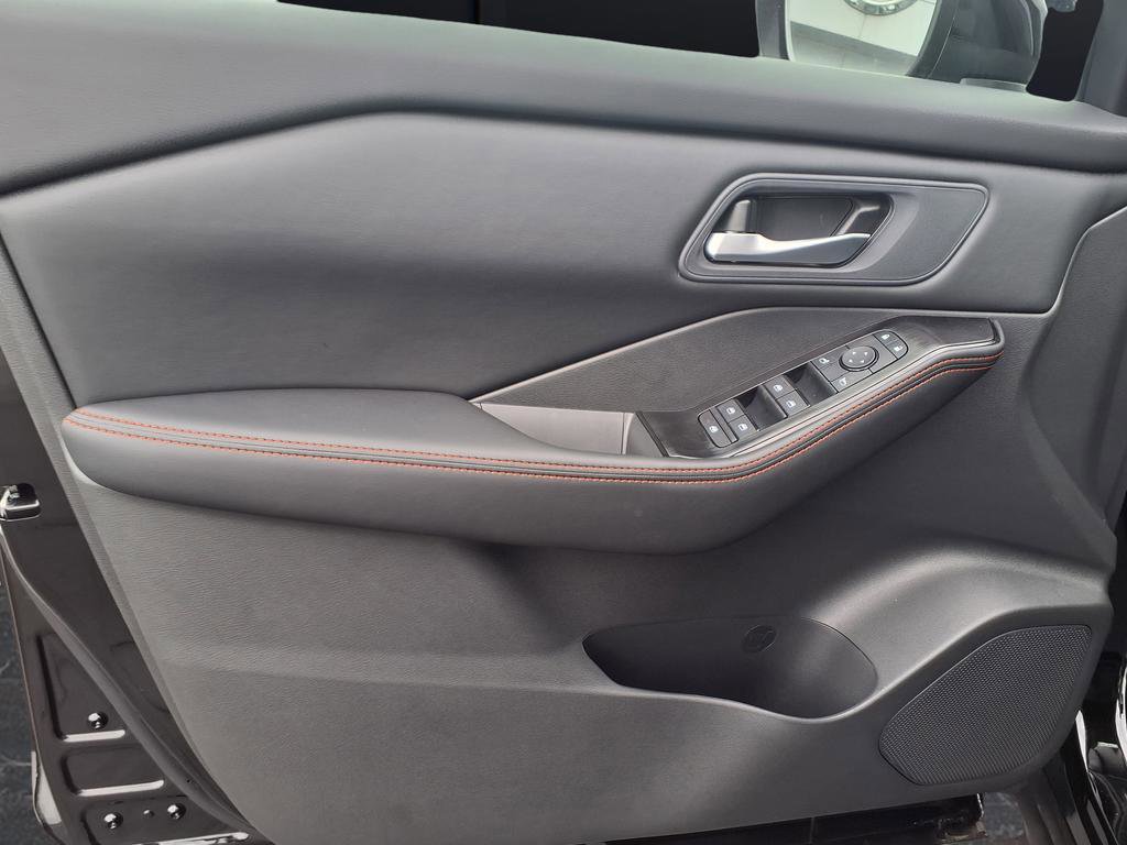 New 2026 Nissan Rogue SV AWD/4WD image 36