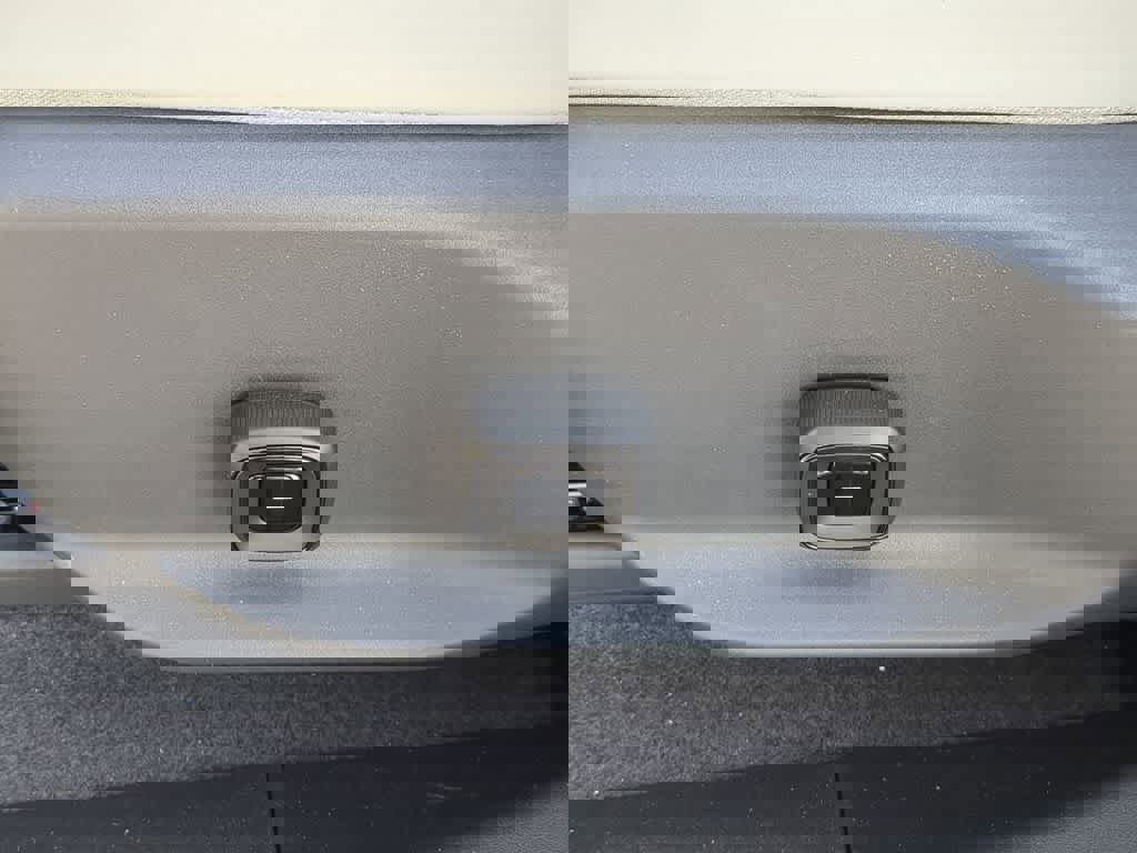 New 2026 Volvo EX30 Cross Country Ultra w/ Protection Package Premier AWD/4WD image 16