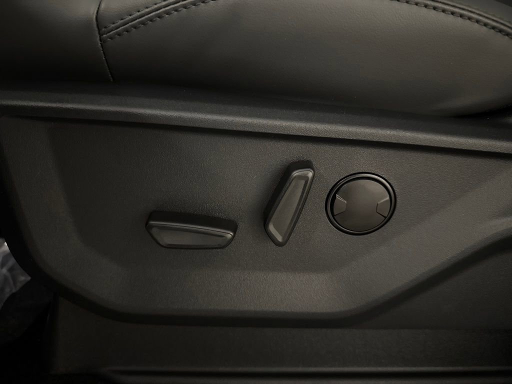 New 2026 Ford Expedition Max Active RWD image 27
