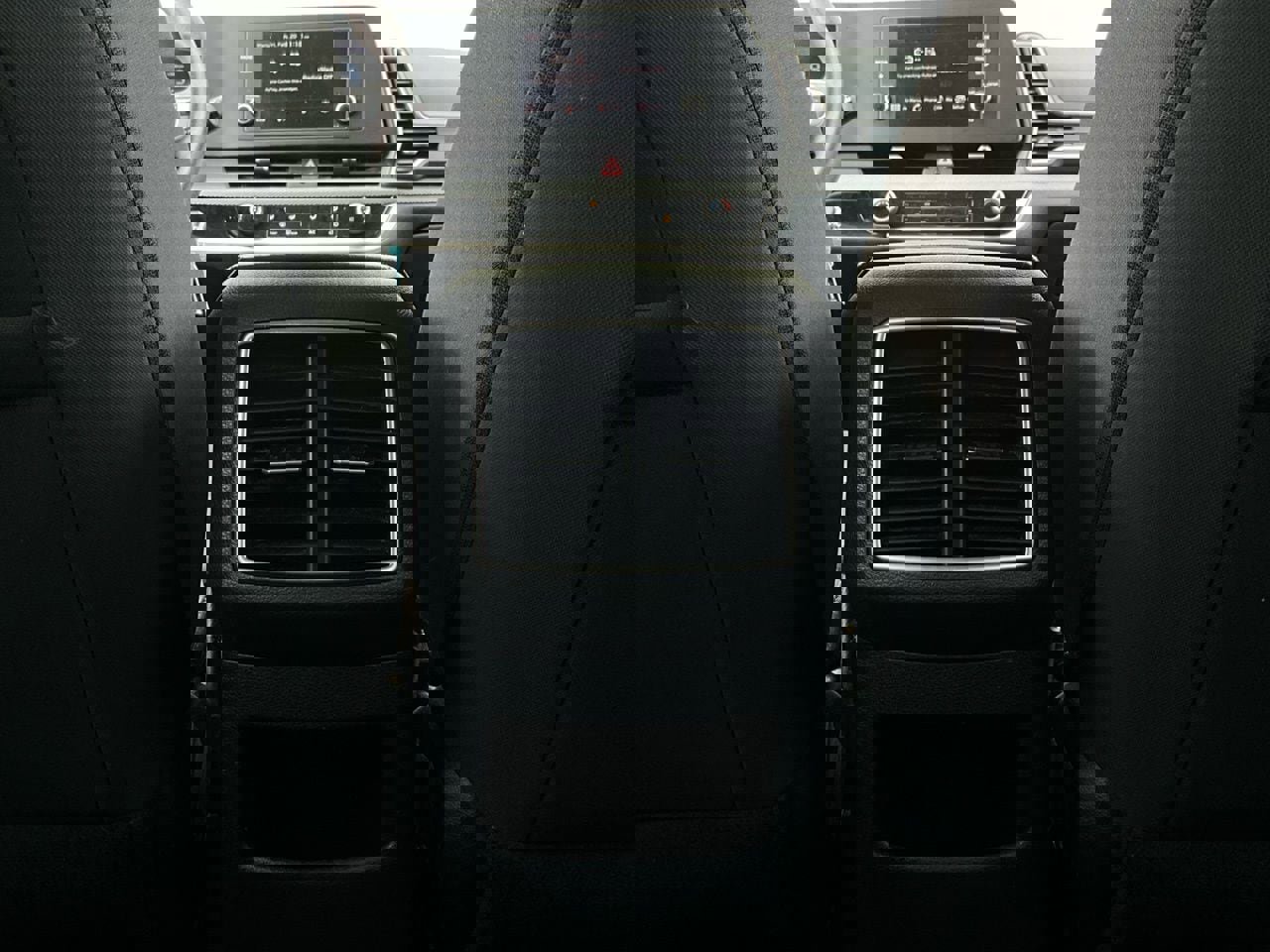 Used 2025 Kia Sportage LX image 12