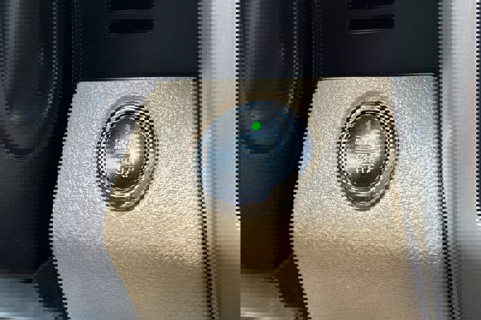 Used 2015 Ford F150 Lariat w/ Equipment Group 501A Mid image 22