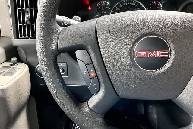 Used 2025 GMC Savana 3500 LT w/ LT Preferred Equipment Group image 10