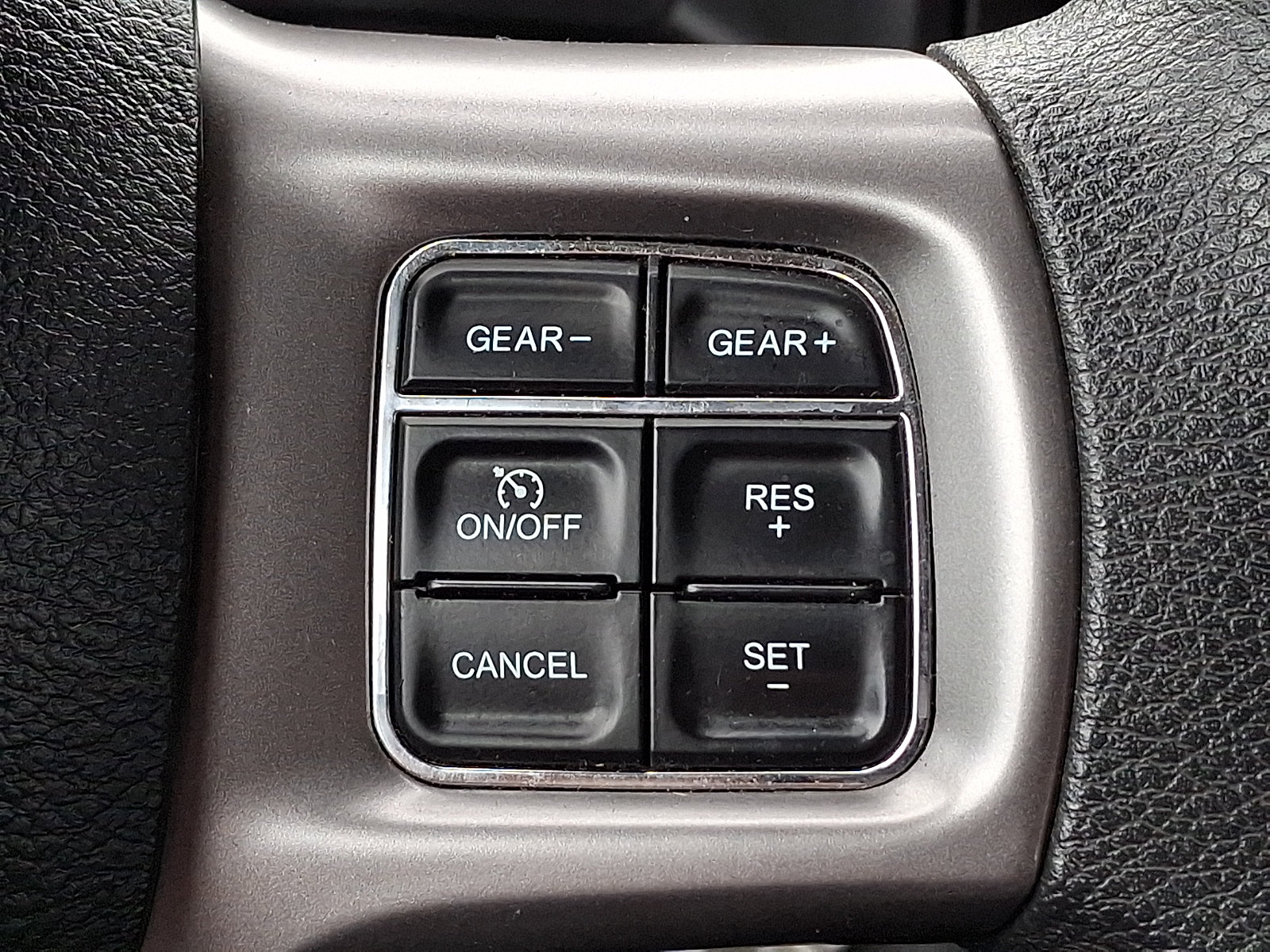 Used 2024 RAM 1500 Classic SLT AWD/4WD image 21