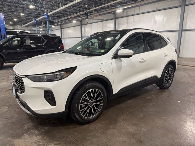 Used 2024 Ford Escape SE w/ PHEV Premium Package image 2