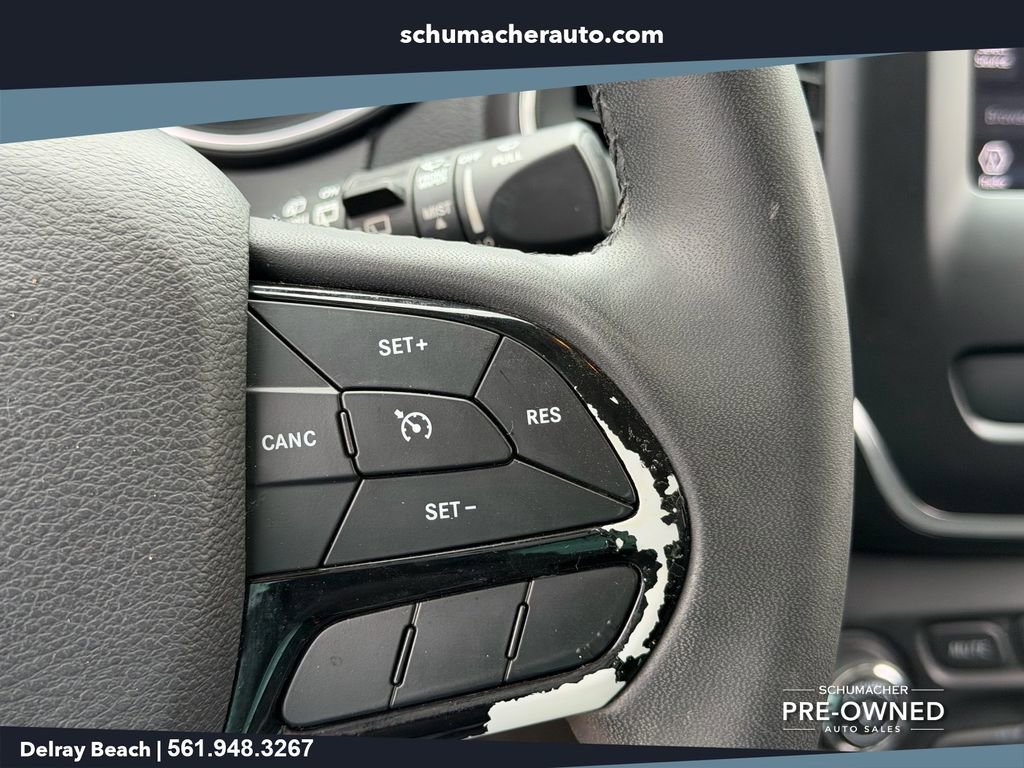 Used 2020 Jeep Cherokee Latitude Plus FWD image 24