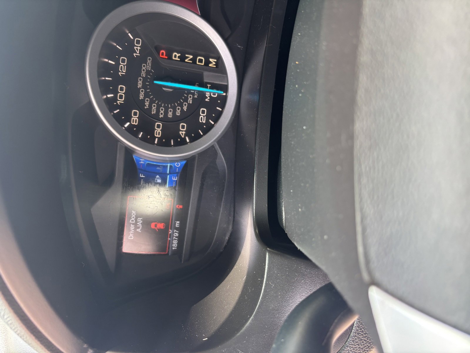 Used 2014 Ford Explorer XLT w/ Equipment Group 202A FWD image 11