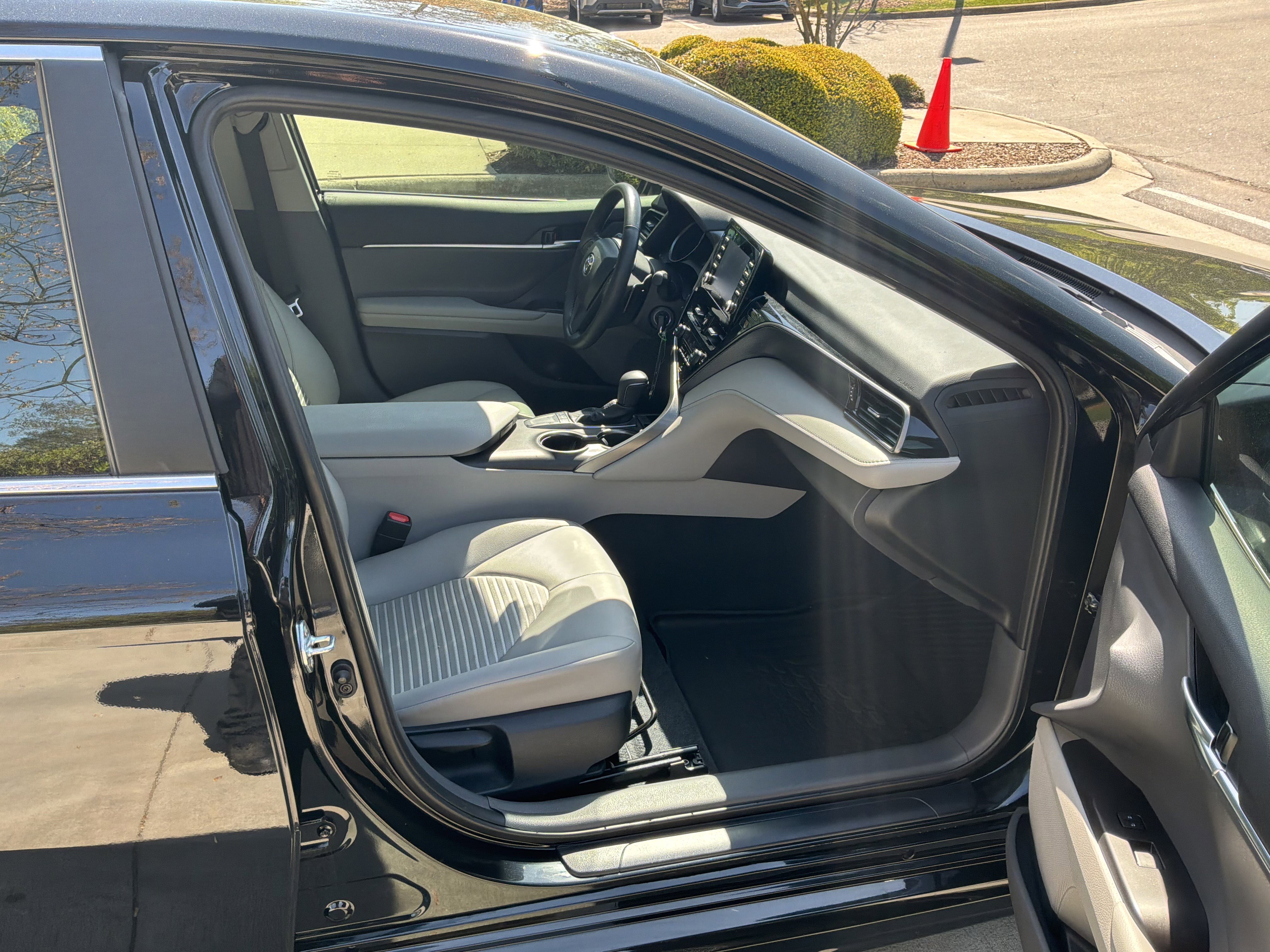 Used 2024 Toyota Camry SE FWD image 36