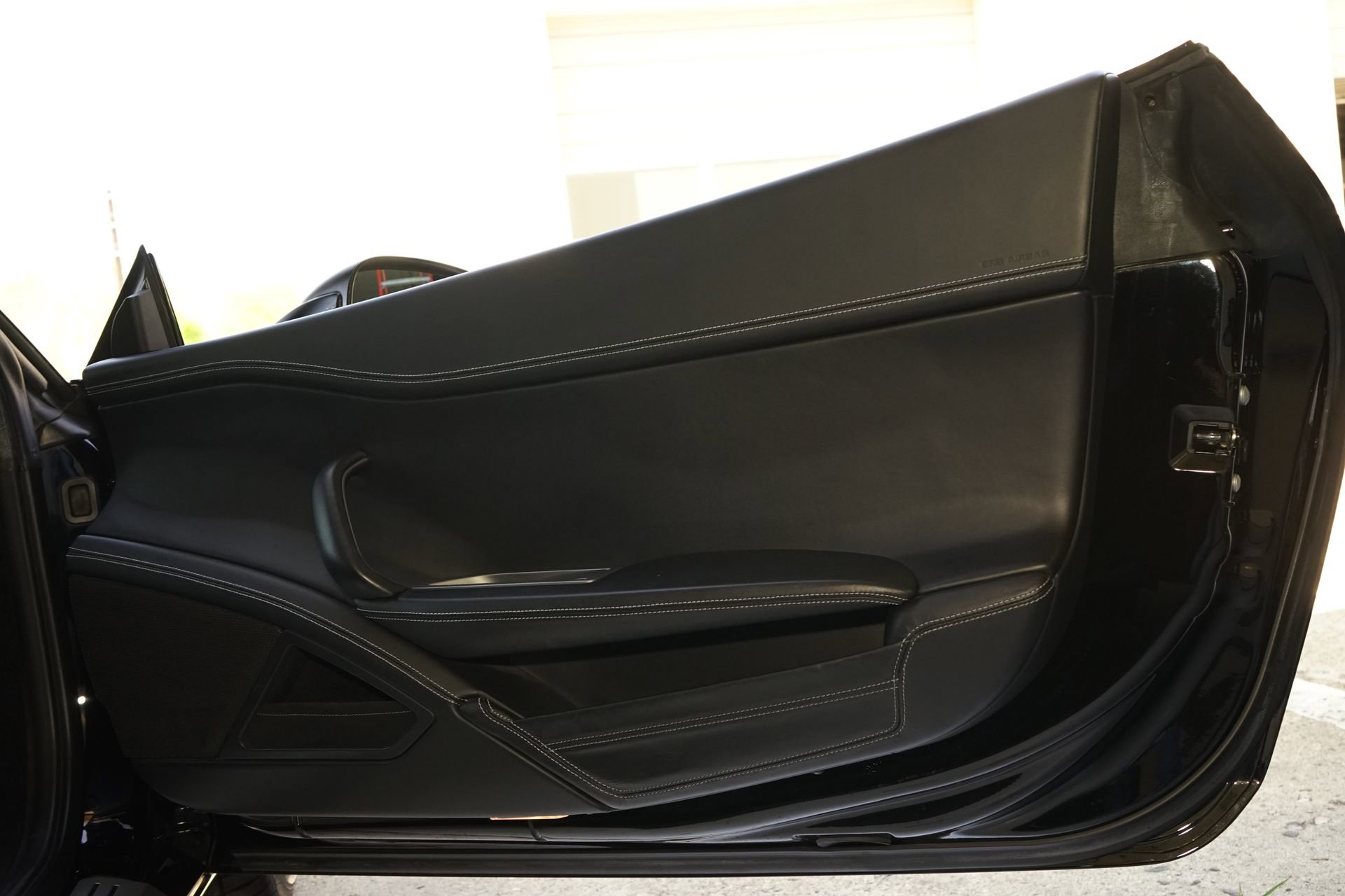 Used 2015 Ferrari 458 Spider image 19