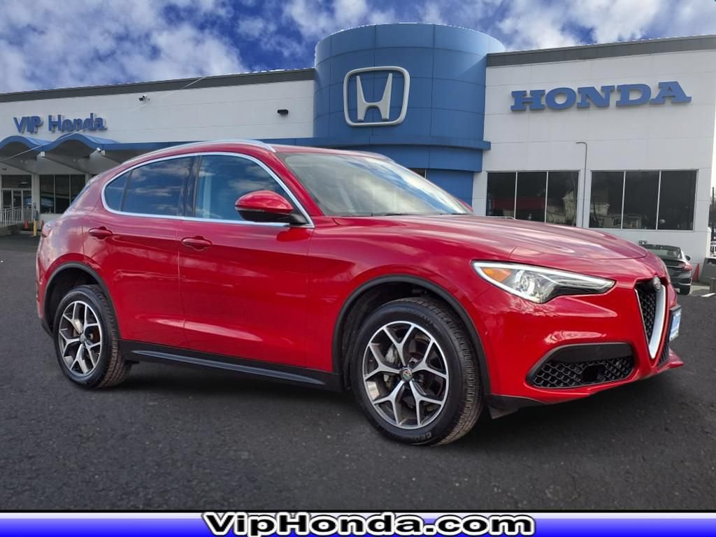 Used 2019 Alfa Romeo Stelvio Ti AWD/4WD image 1