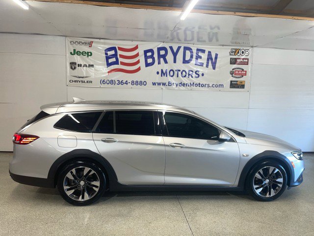 Used 2018 Buick Regal Preferred w/ Sights and Sounds Package