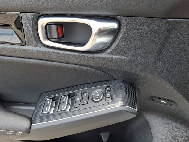 Used 2023 Honda Civic Touring image 14