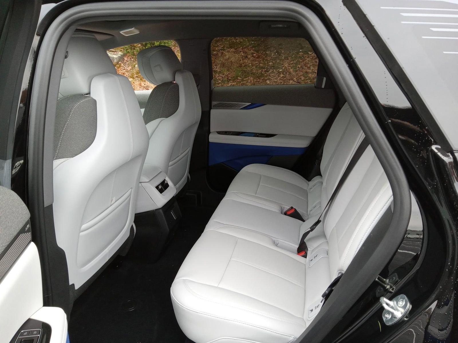 New 2026 Cadillac Optiq Sport 1 image 23