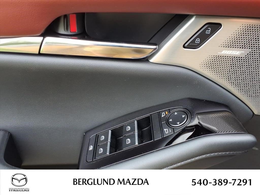New 2026 MAZDA MAZDA3 Hatchback w/Premium Plus Pkg AWD/4WD image 13